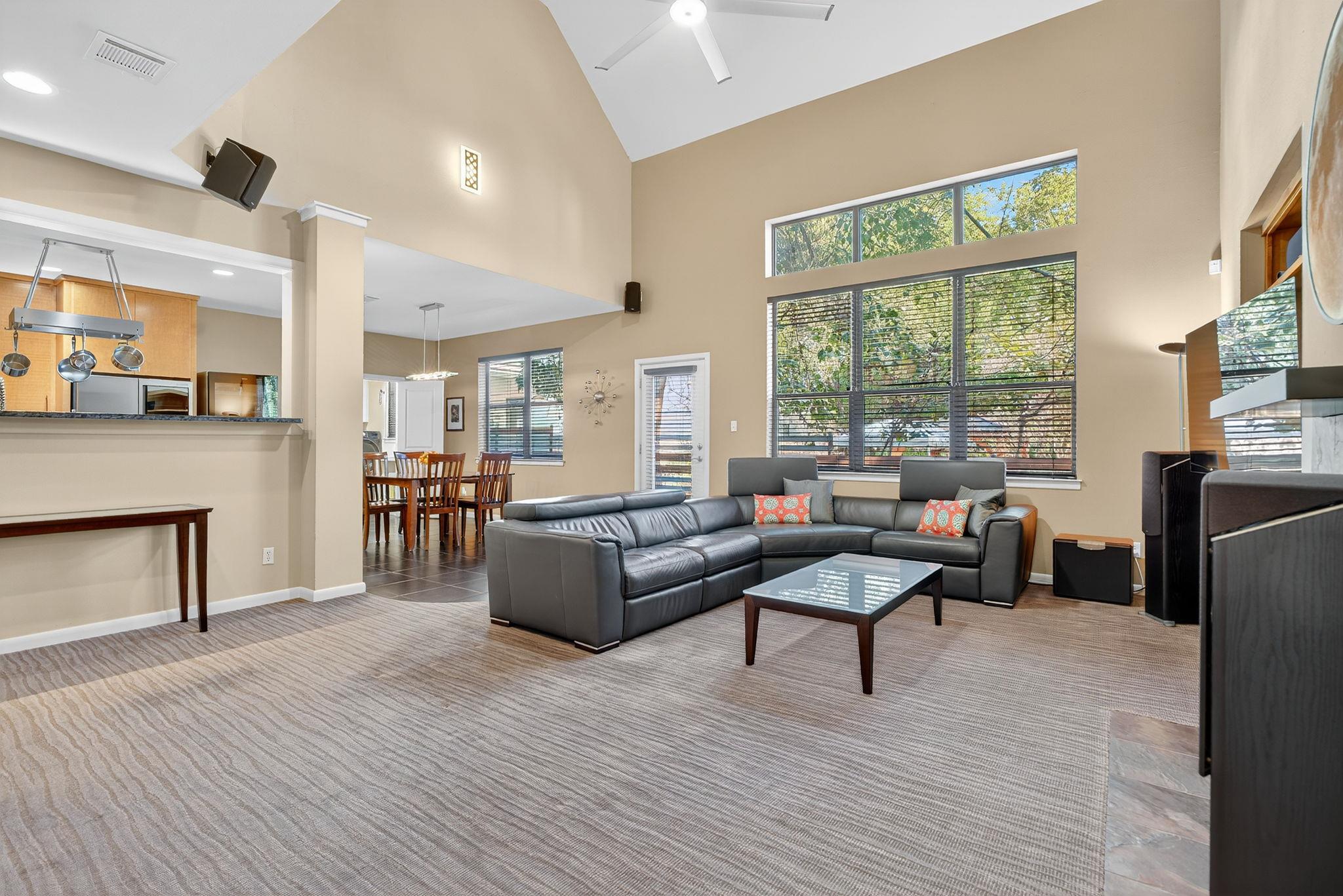 1811 Bluebonnet Ln, Austin, TX 78704