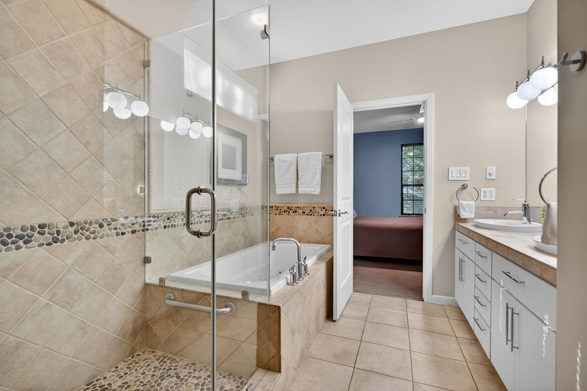 1811 Bluebonnet Ln, Austin, TX 78704