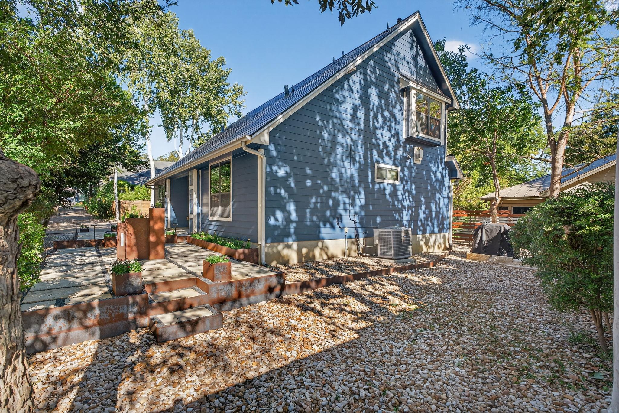 1811 Bluebonnet Ln, Austin, TX 78704