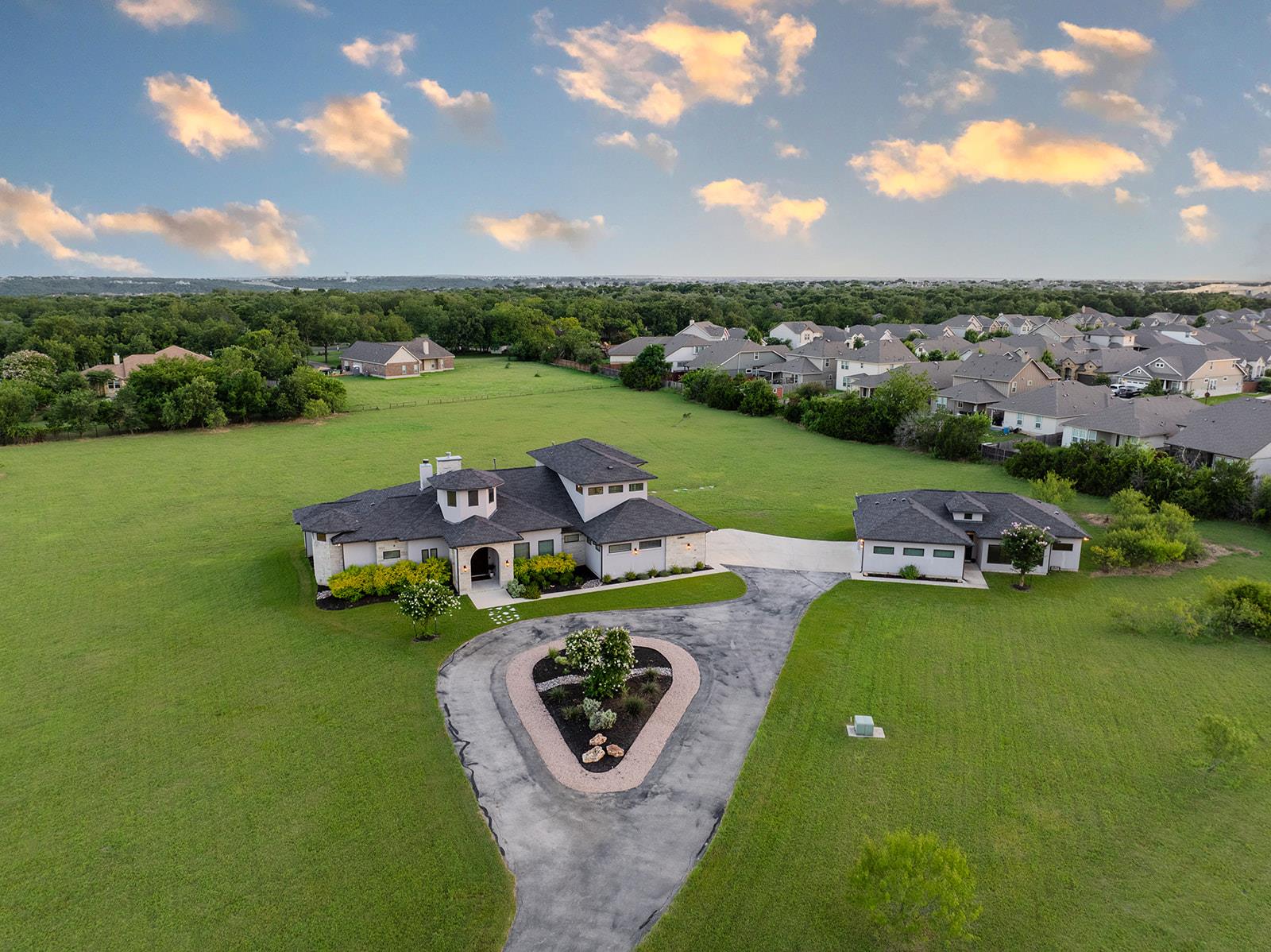 124 Park Place Dr, Georgetown, TX 78628