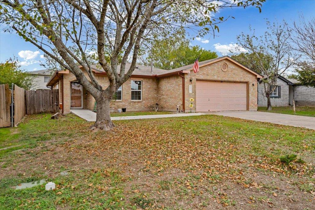 157 Fall Creek Dr, Kyle, TX 78640