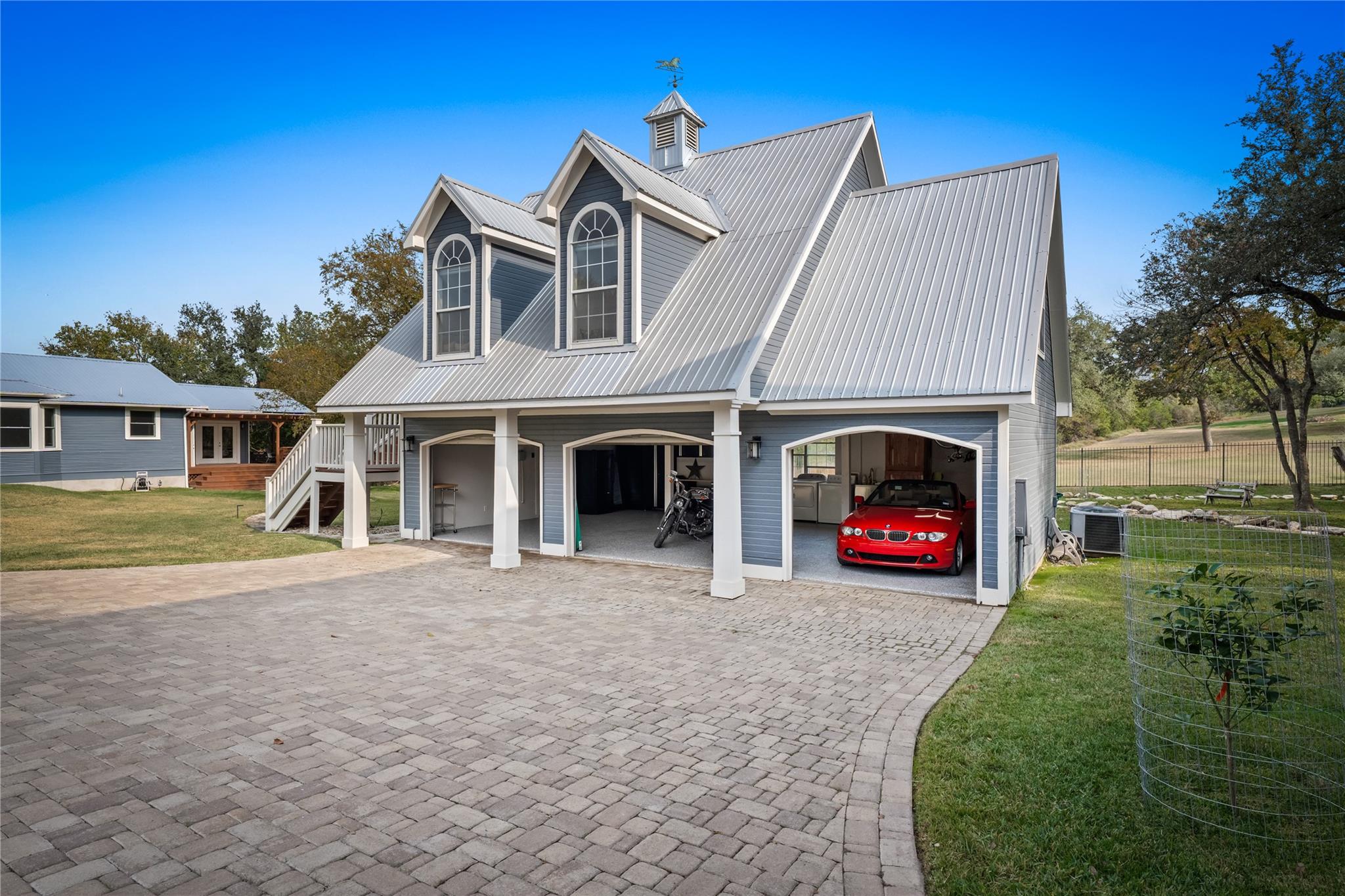 2703 De Soto Dr, Austin, TX 78733