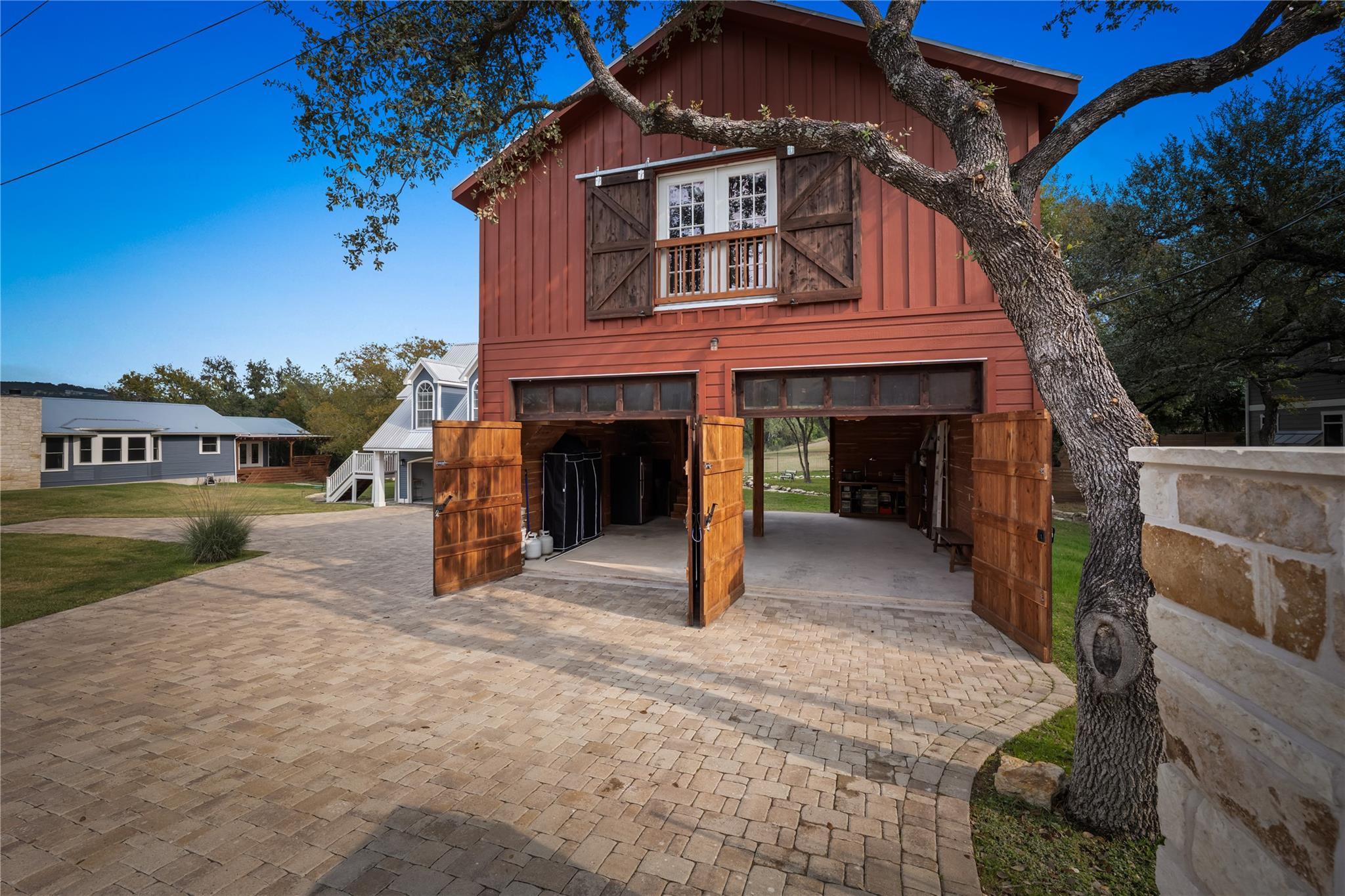 2703 De Soto Dr, Austin, TX 78733