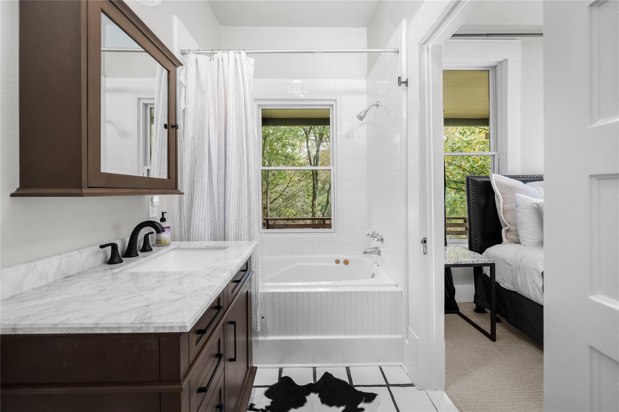 2703 De Soto Dr, Austin, TX 78733