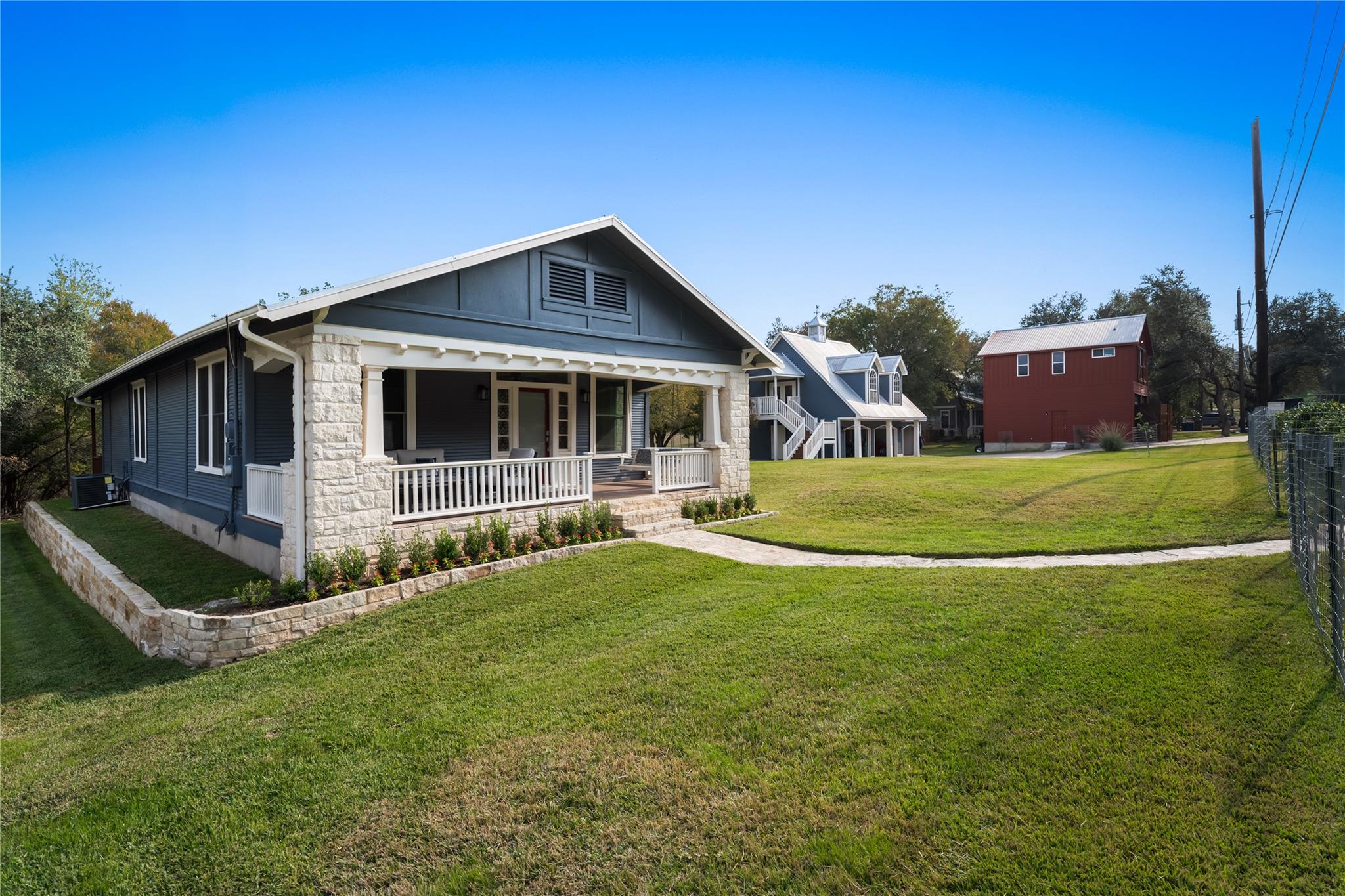 2703 De Soto Dr, Austin, TX 78733