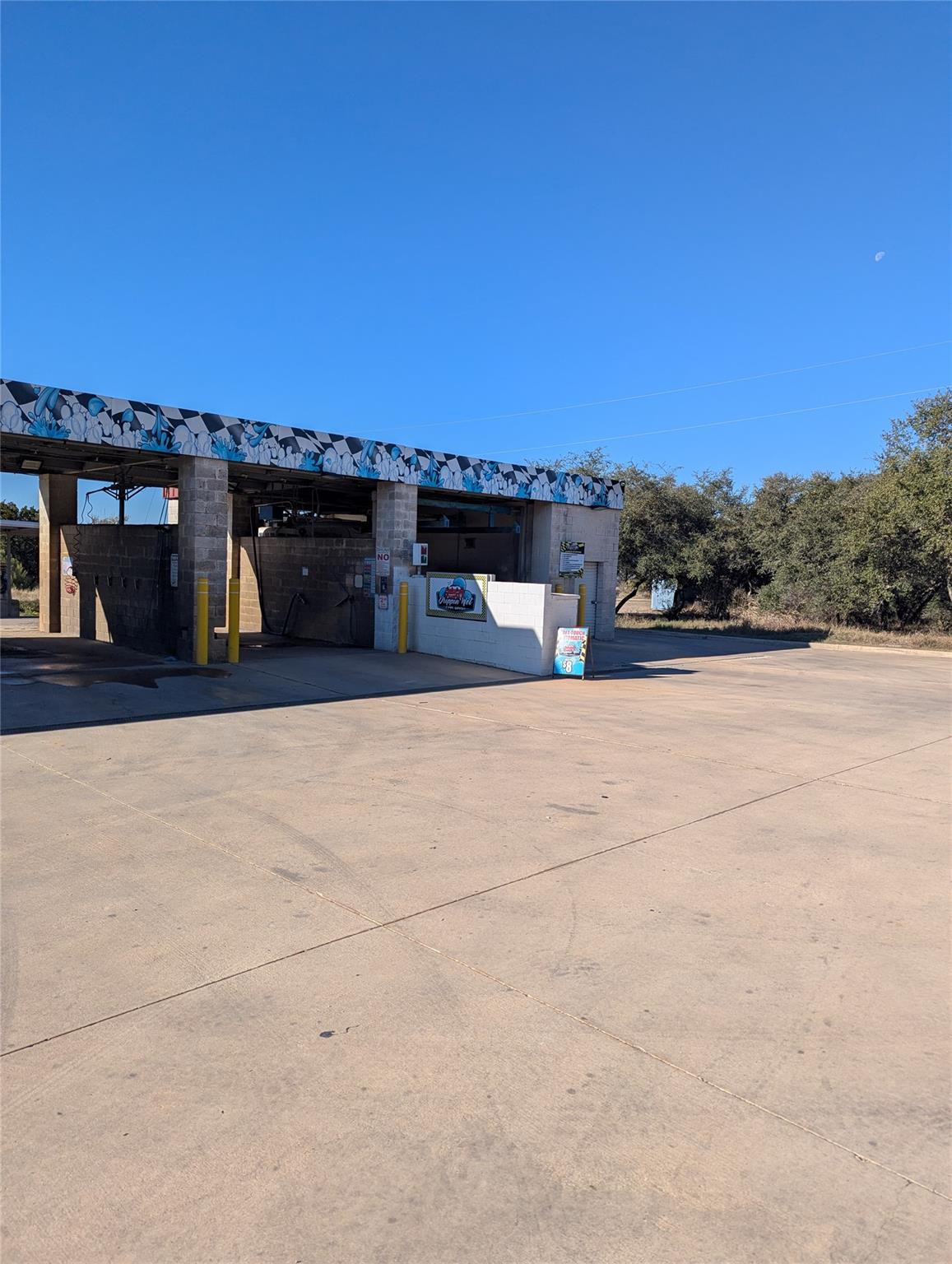1511 US Hwy 290 Highway, Dripping Springs, TX 78620