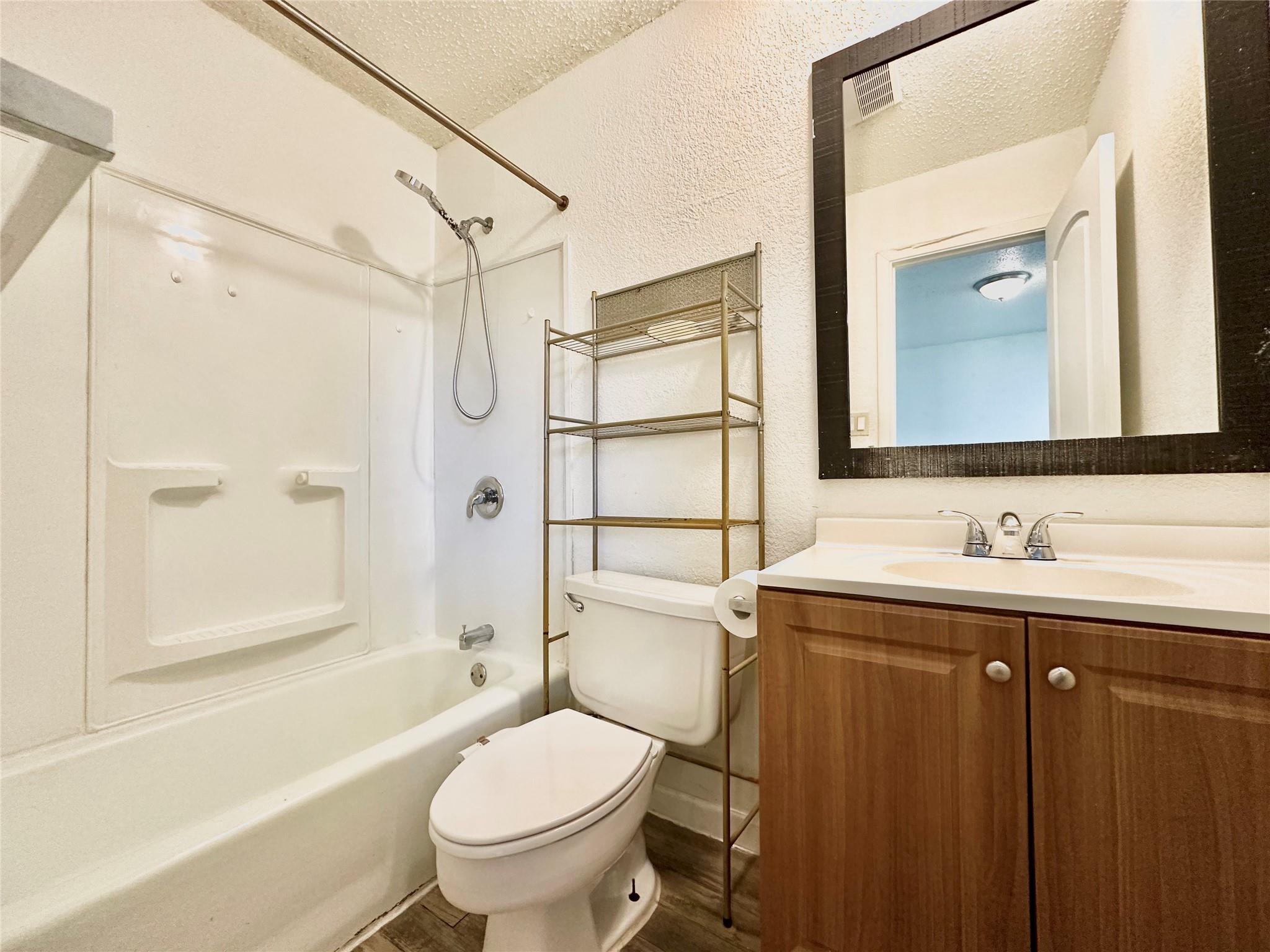 1015 Gardner Rd # C, Austin, TX 78721