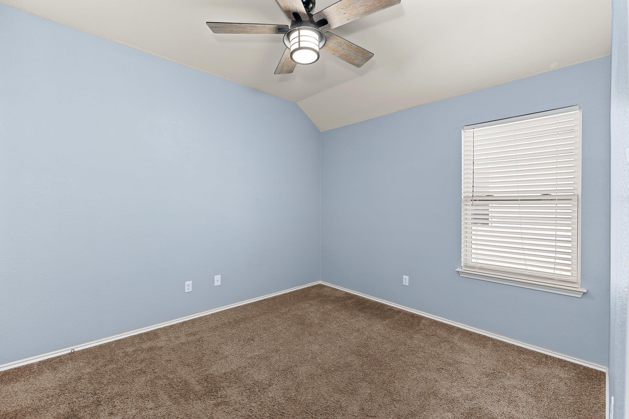 244 Chickadee Ln, Leander, TX 78641