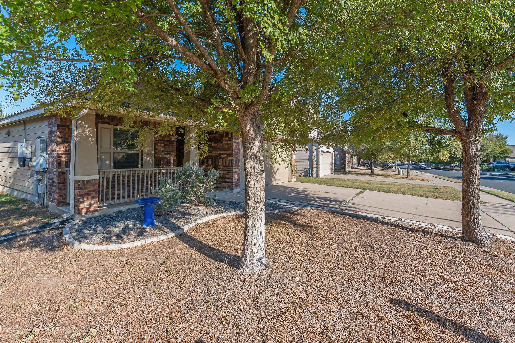 244 Chickadee Ln, Leander, TX 78641