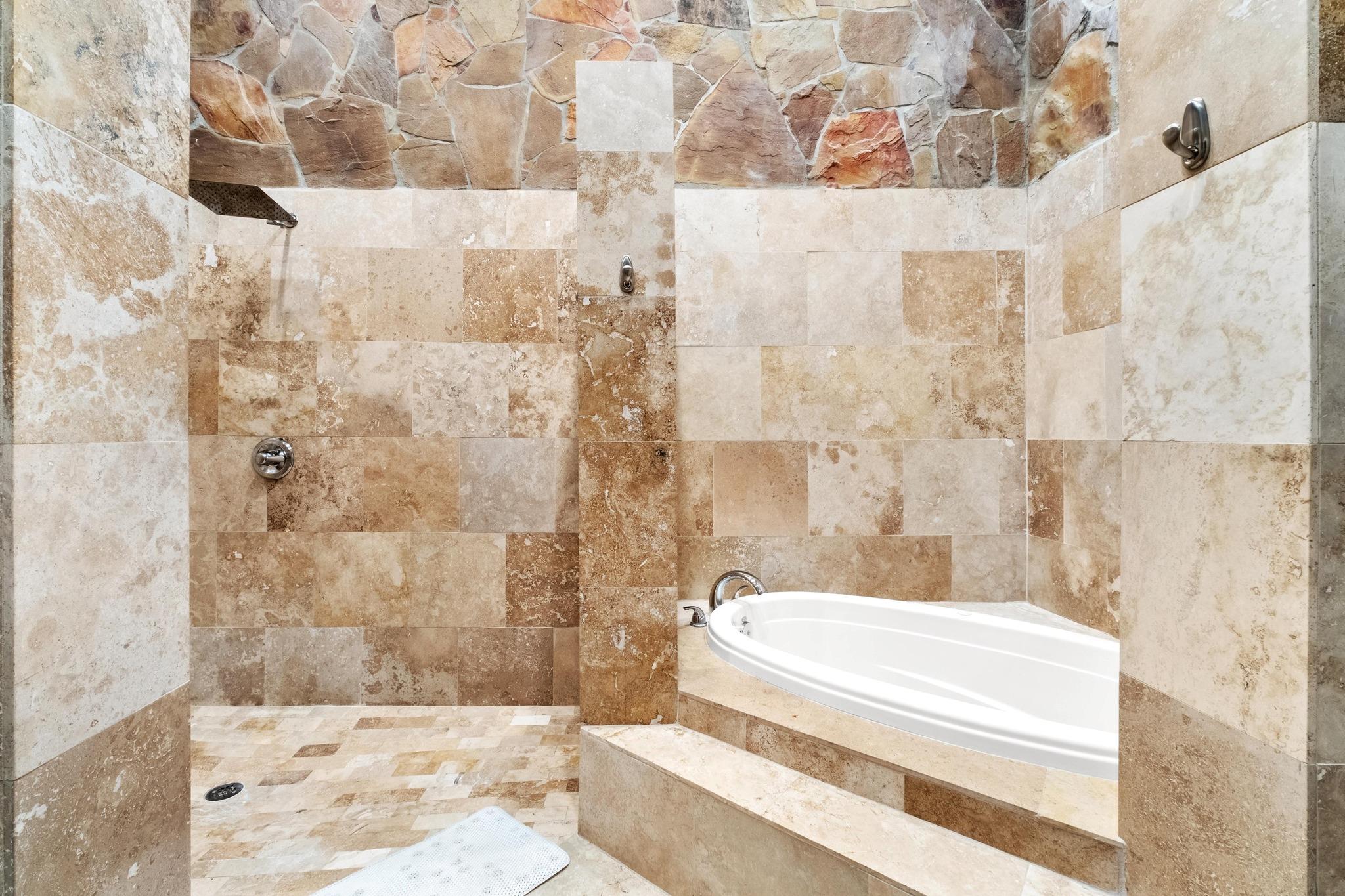 340 Barton Ranch Rd, Dripping Springs, TX 78620