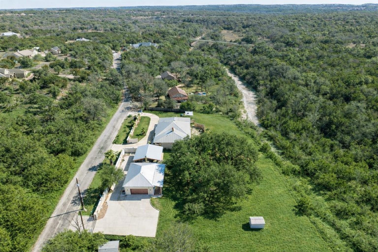 340 Barton Ranch Rd, Dripping Springs, TX 78620