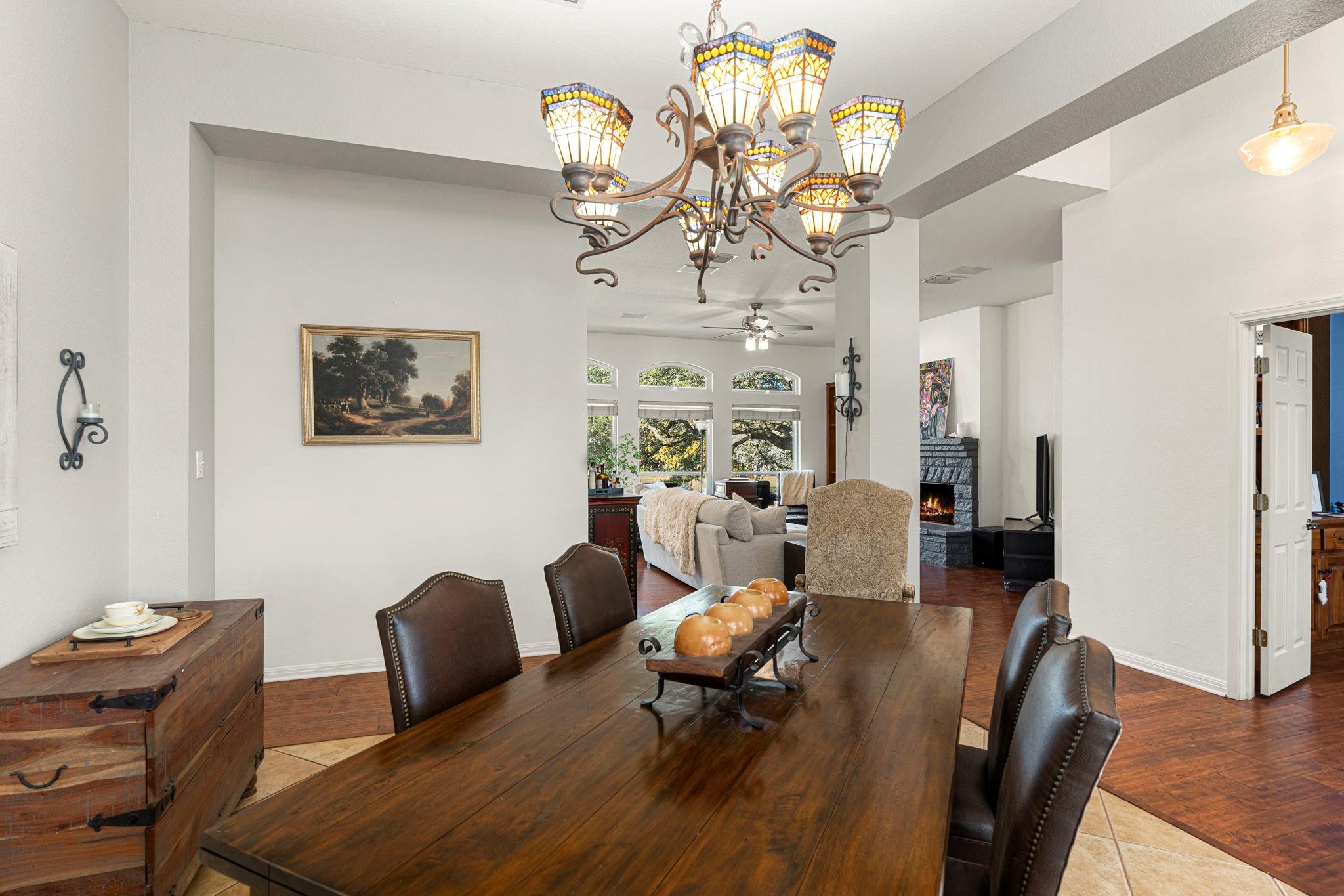 330 Humphrey Dr, Buda, TX 78610