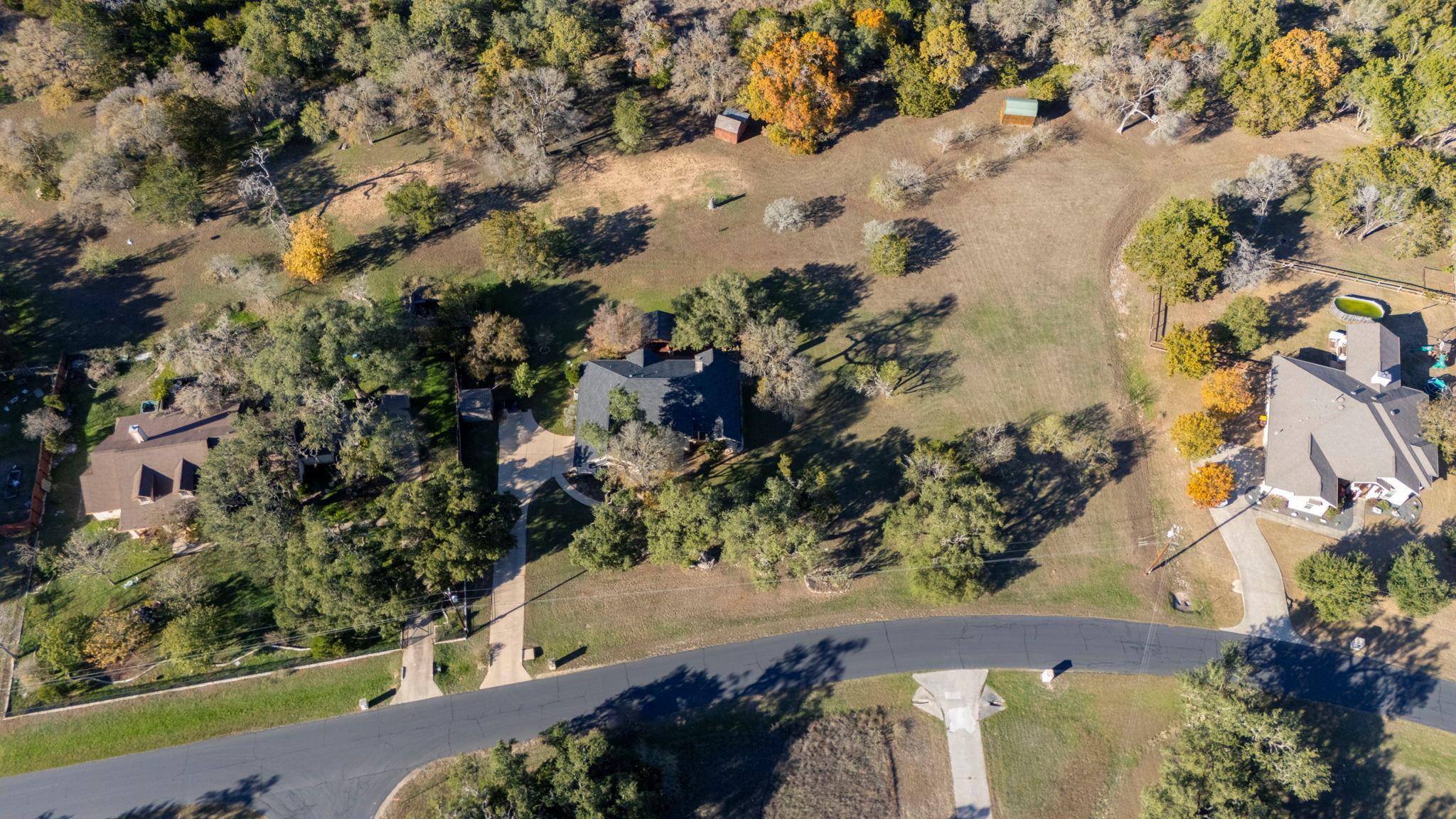 330 Humphrey Dr, Buda, TX 78610