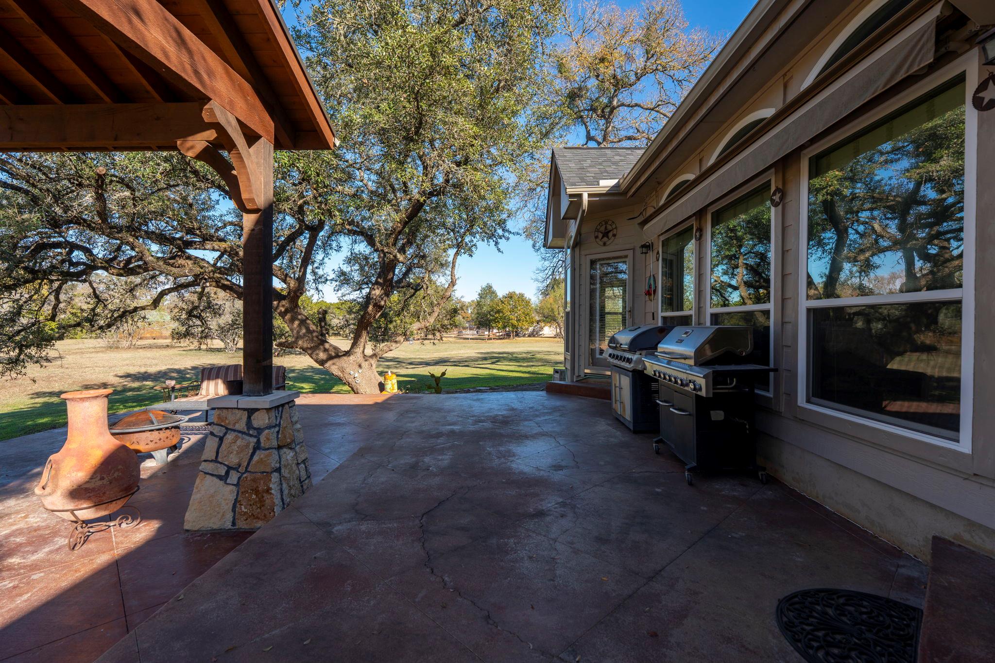 330 Humphrey Dr, Buda, TX 78610