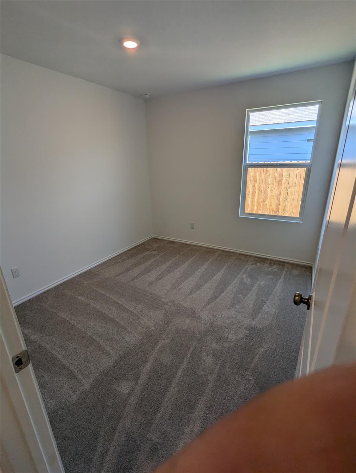 583 Commander Abbott Dr, Jarrell, TX 76537