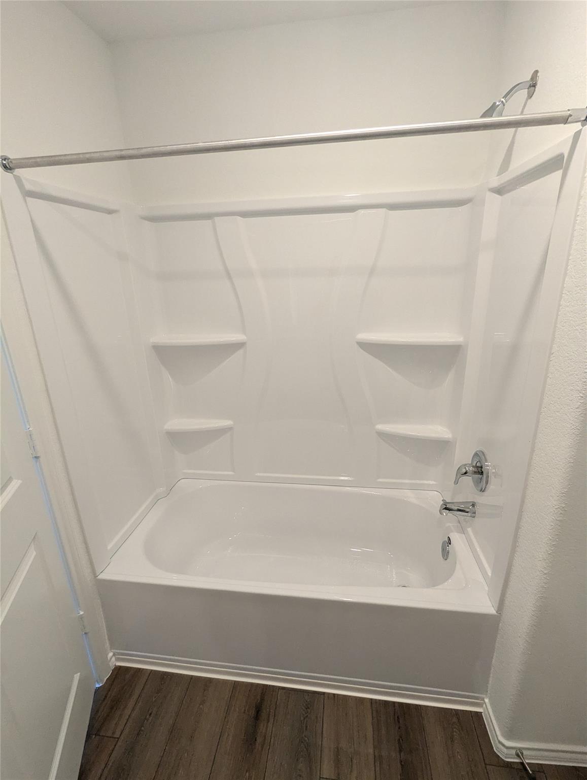 583 Commander Abbott Dr, Jarrell, TX 76537