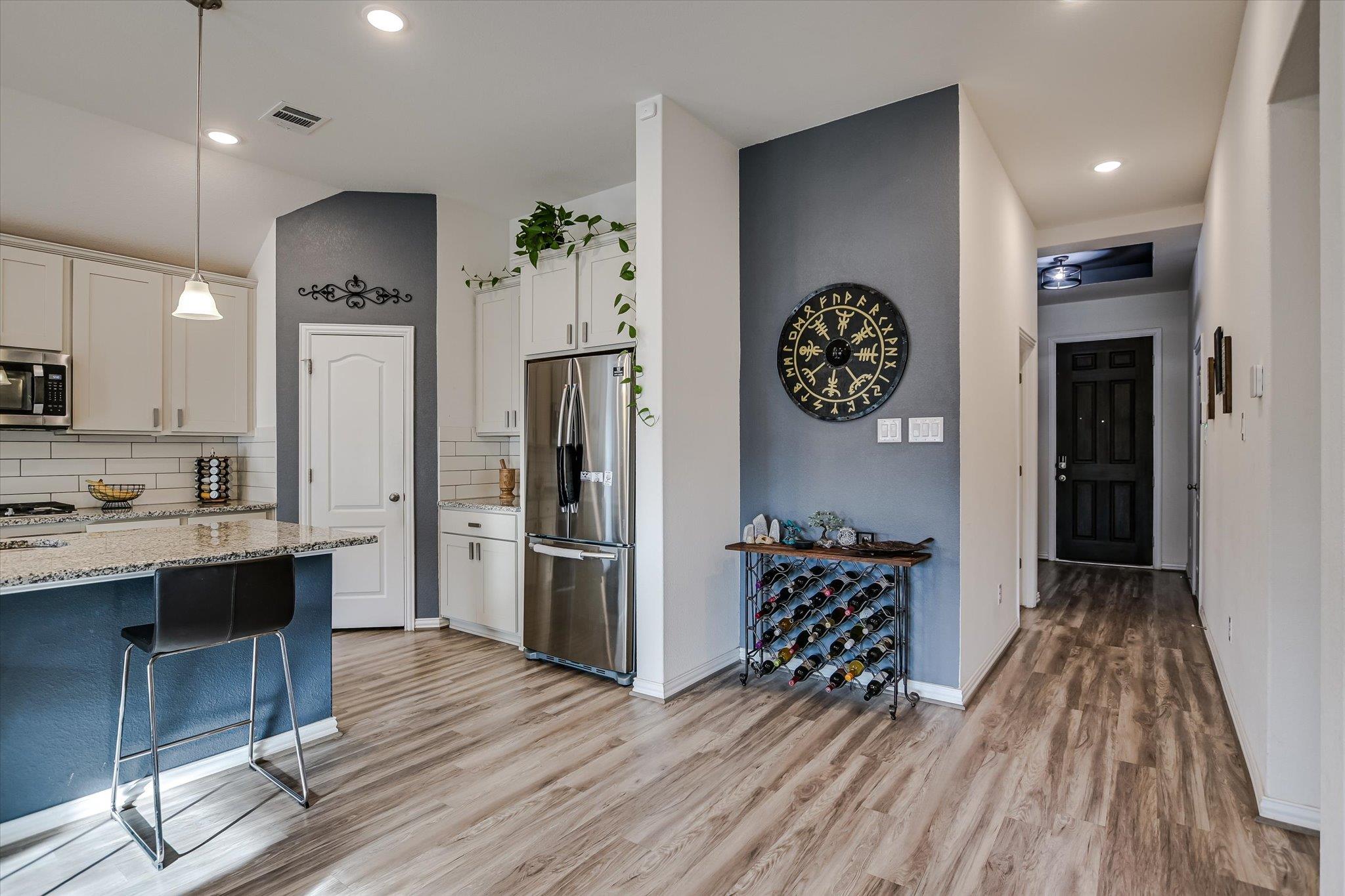 705 Millcreek Ln, Leander, TX 78641