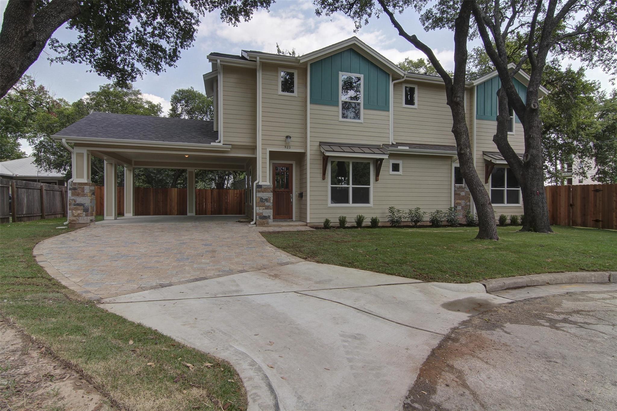 923 E 37th St, Austin, TX 78705