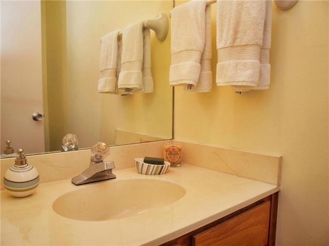 7122 Wood Hollow Dr # 10, Austin, TX 78731