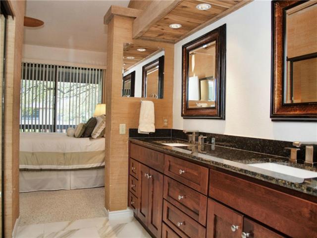 7122 Wood Hollow Dr # 10, Austin, TX 78731