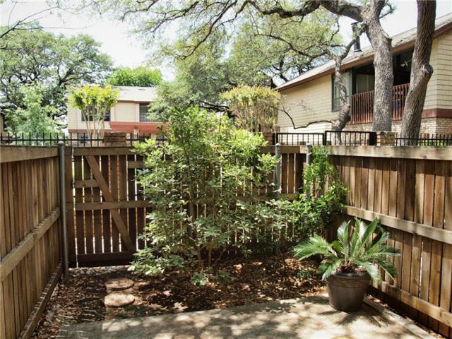 7122 Wood Hollow Dr # 10, Austin, TX 78731