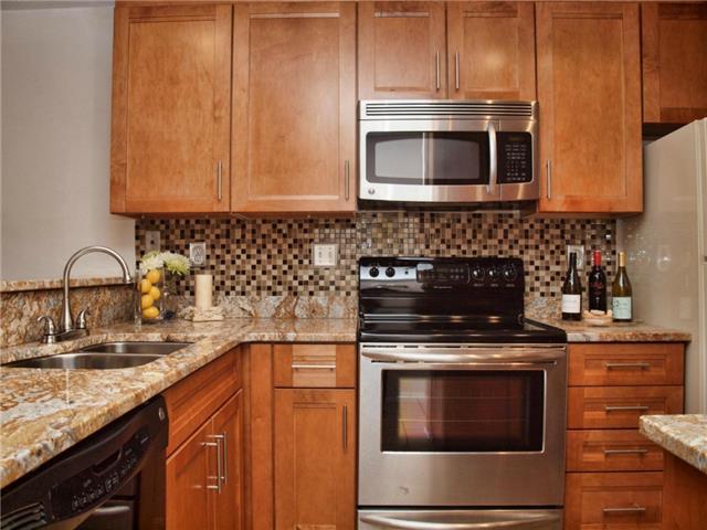 7122 Wood Hollow Dr # 10, Austin, TX 78731