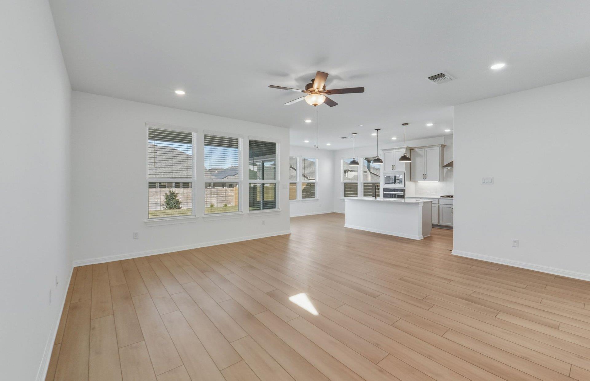 337 Foresail Rd, Leander, TX 78641