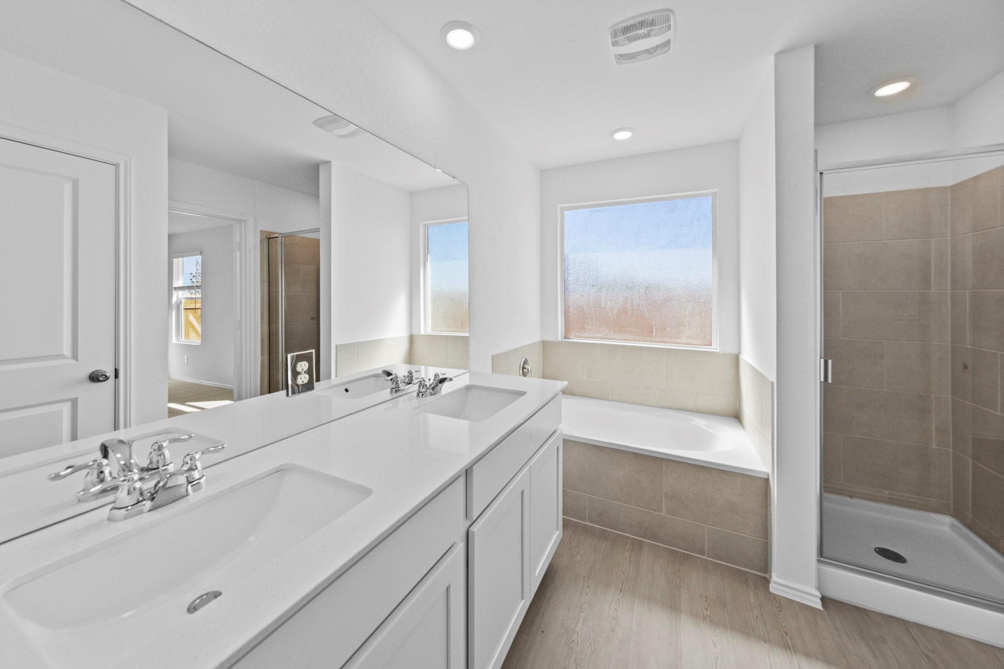 945 Soapstone Pass, Maxwell, TX 78666