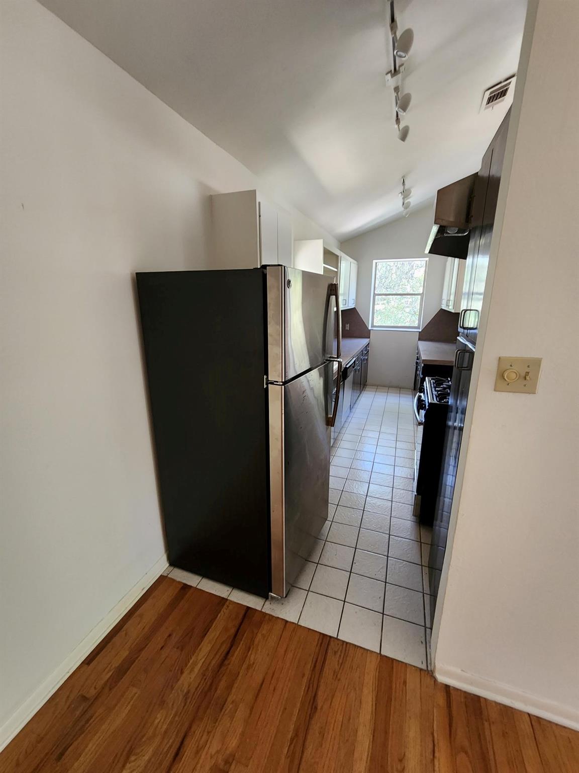 850 Forest View Drive, West Lake Hills, TX 78746