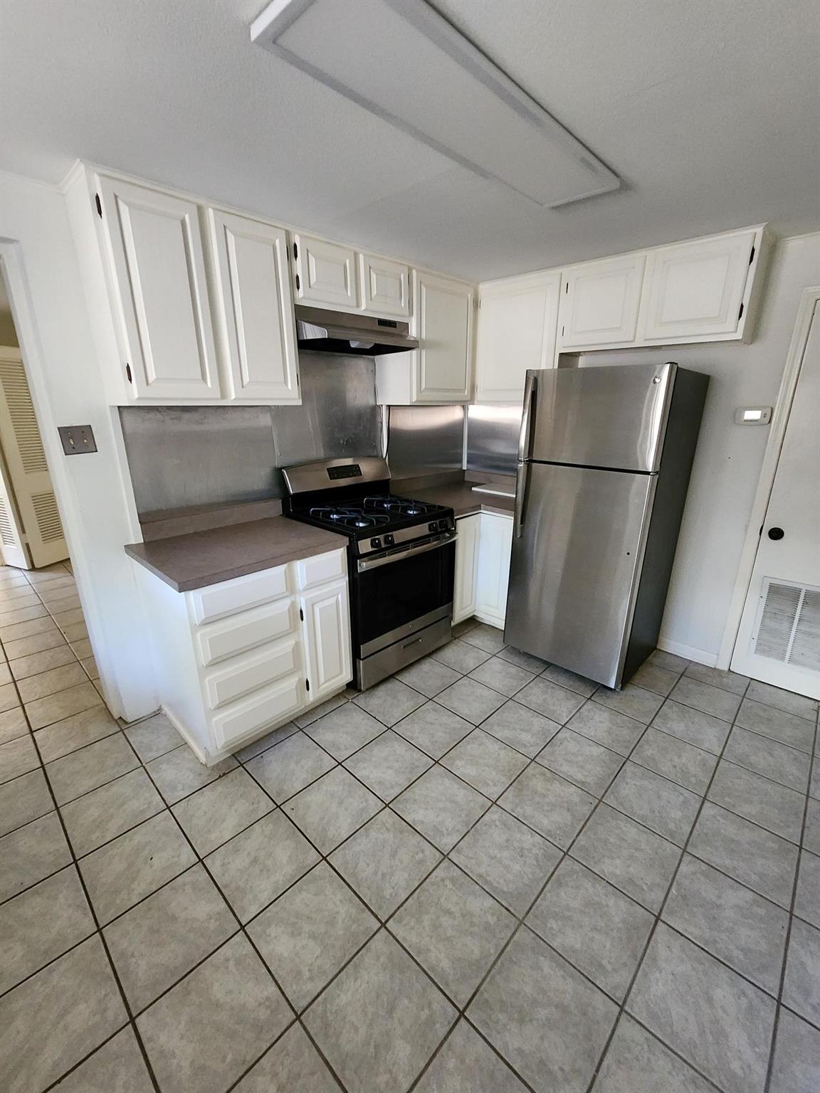 850 Forest View Drive, West Lake Hills, TX 78746