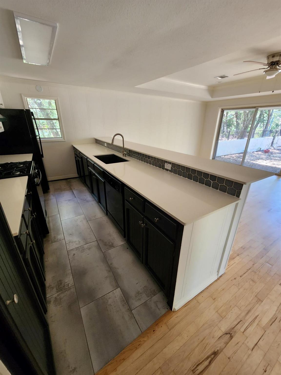 850 Forest View Drive, West Lake Hills, TX 78746