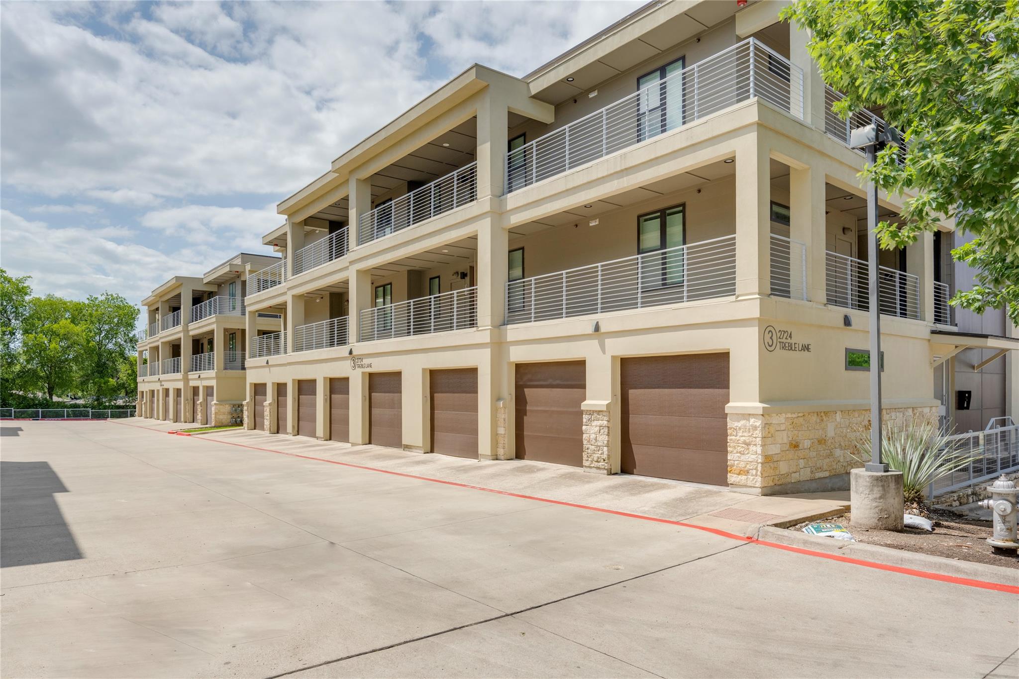 2724 Treble Ln # 324, Austin, TX 78704