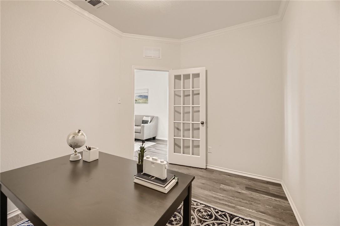 288 Eves Necklace Dr, Buda, TX 78610