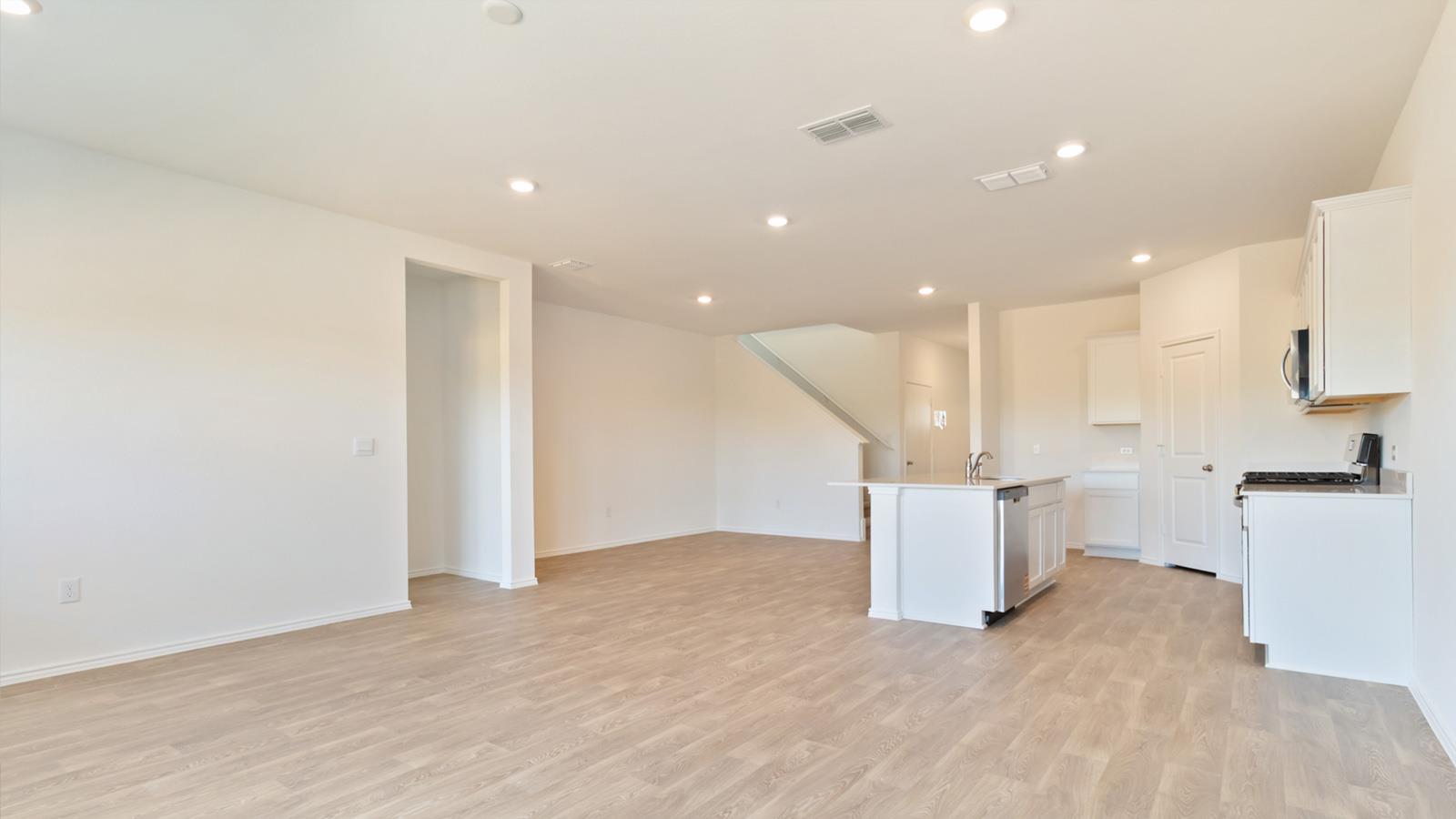 214 Balmorehea St, Kyle, TX 78640