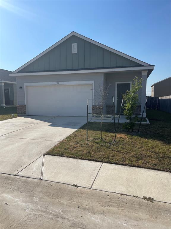 125 Peony Ln, Jarrell, TX 76537