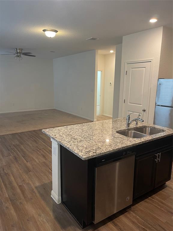 125 Peony Ln, Jarrell, TX 76537