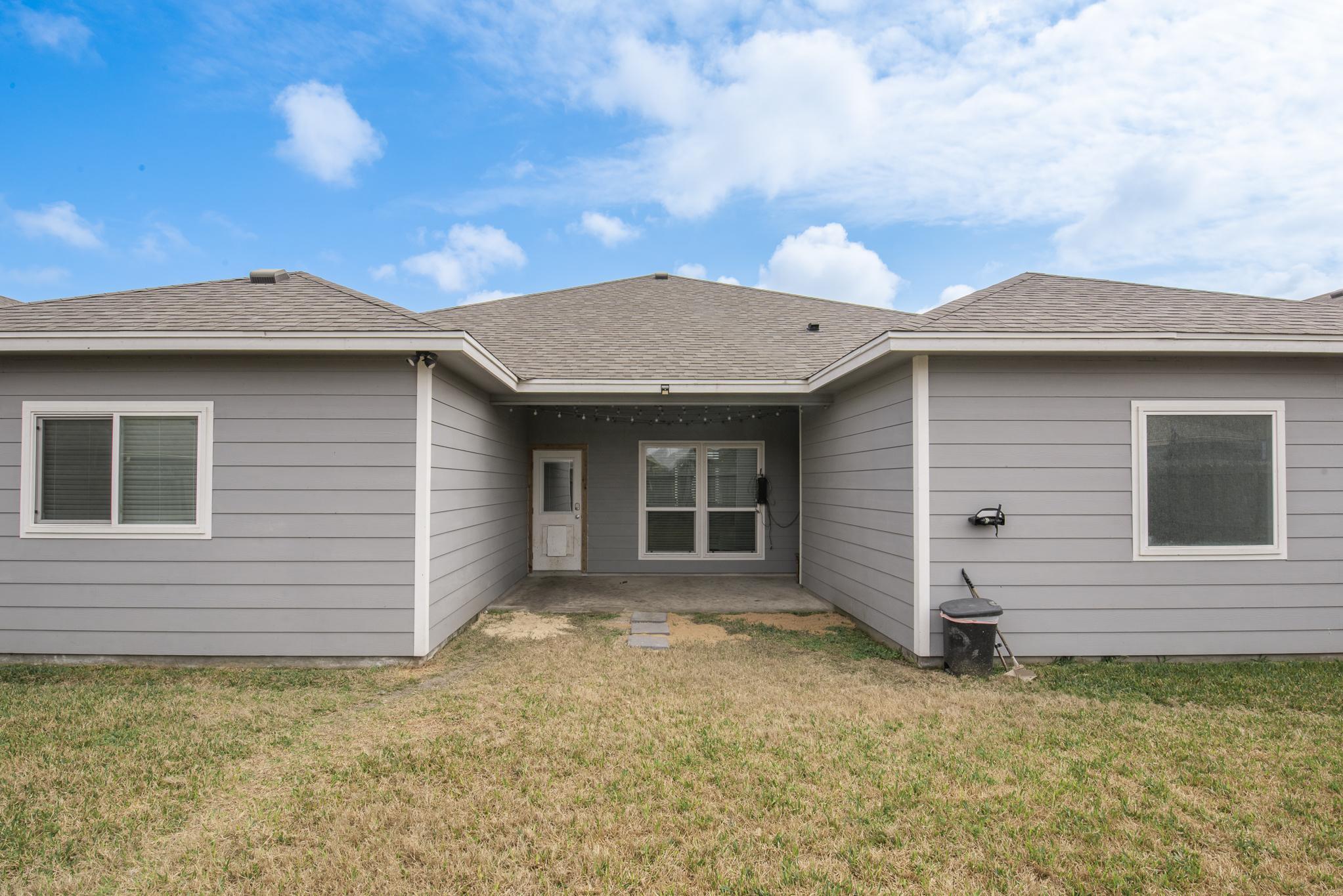 3913 Woodhouse Ln, Corpus Christi, TX 78414