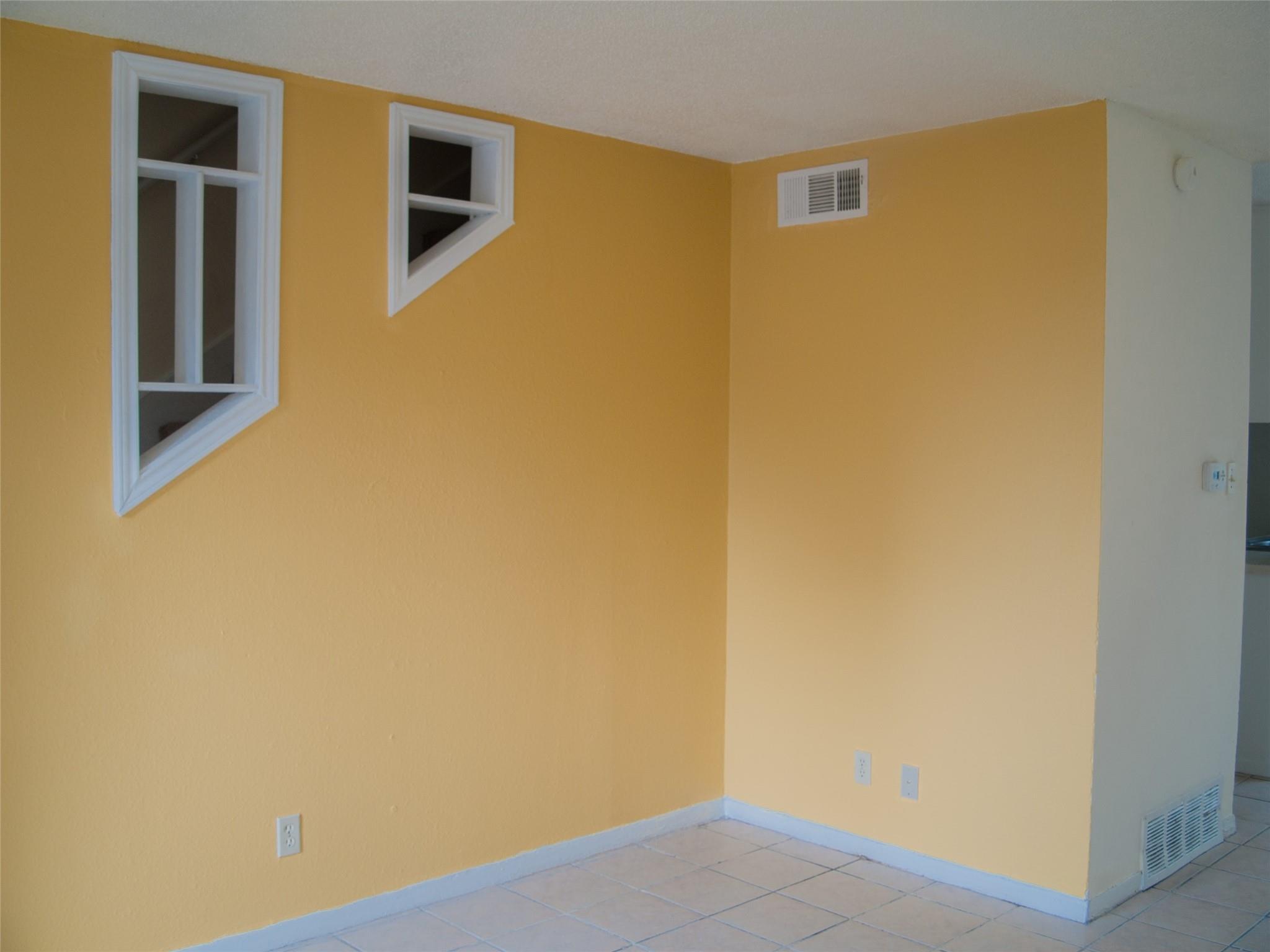 1745 WOOTEN PARK Dr # 101, Austin, TX 78757