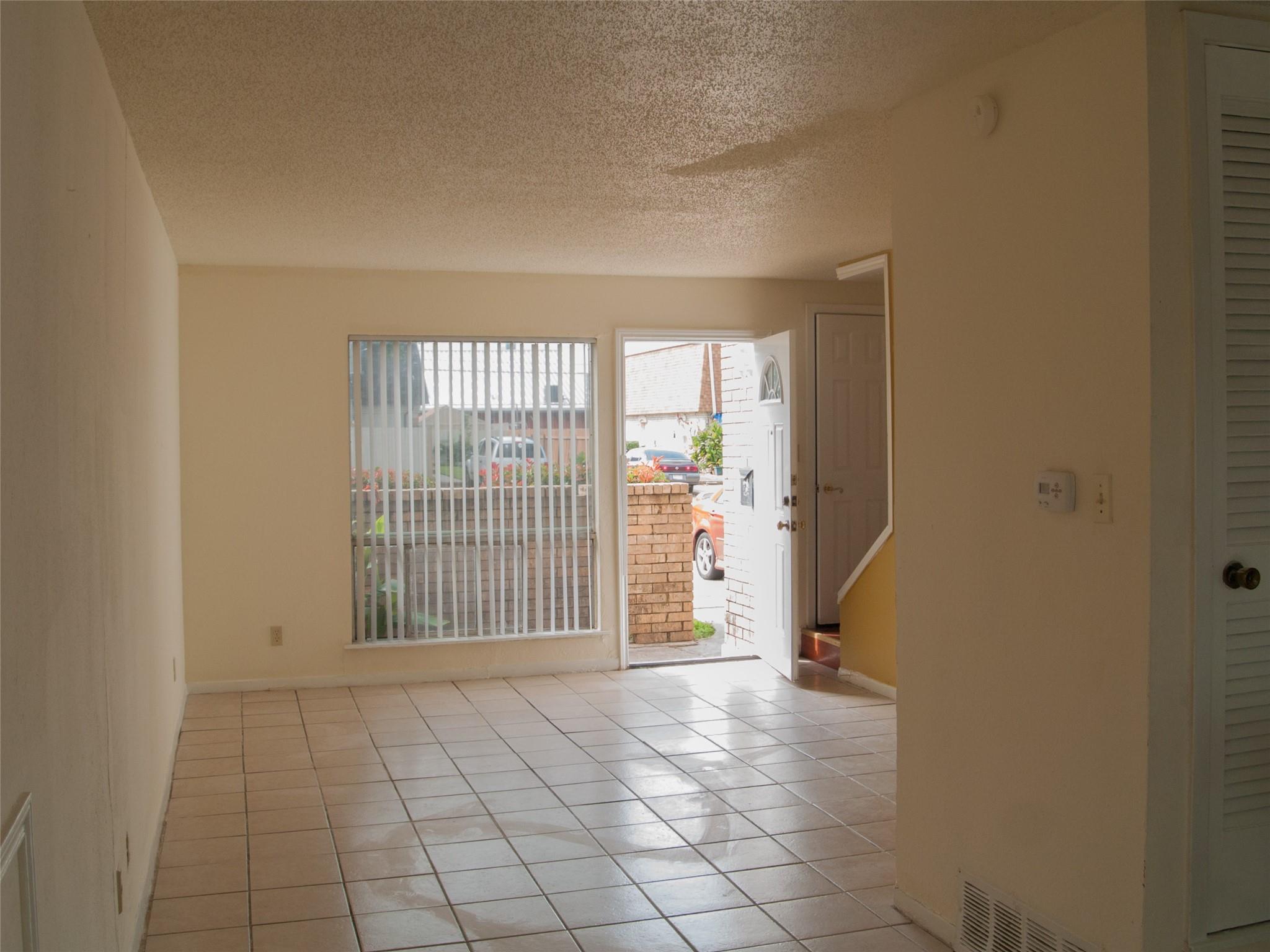 1745 WOOTEN PARK Dr # 101, Austin, TX 78757