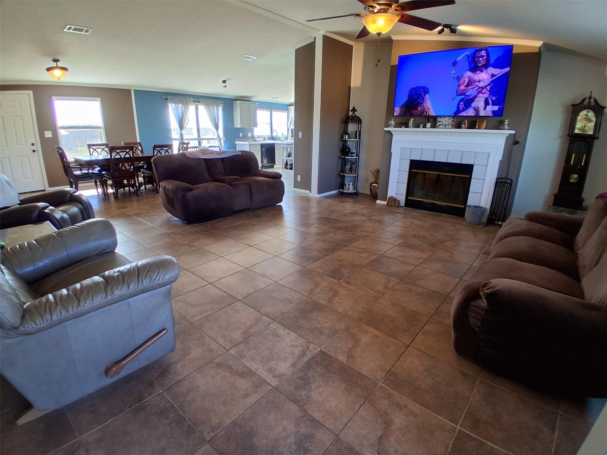 3160 Pettytown Rd, Dale, TX 78616