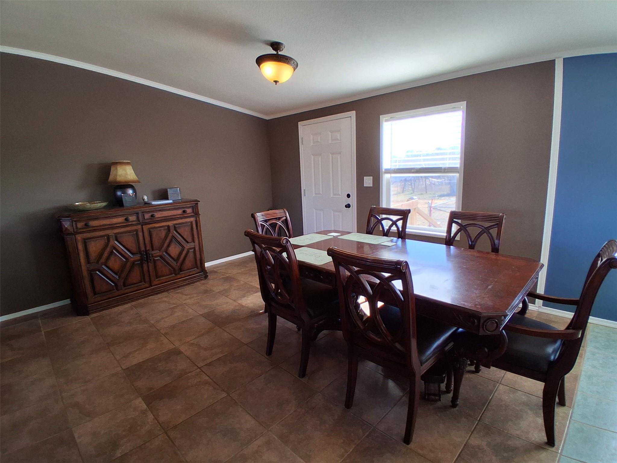 3160 Pettytown Rd, Dale, TX 78616