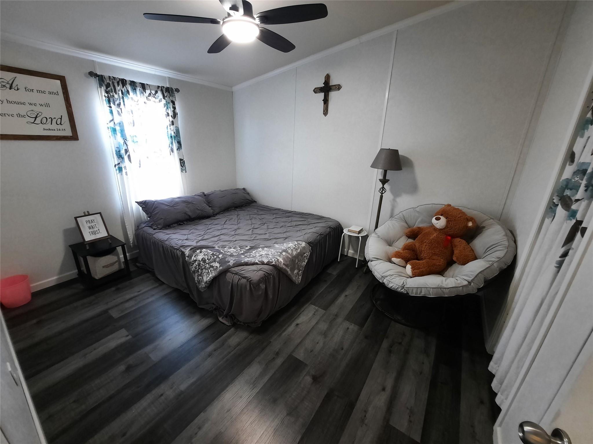 3160 Pettytown Rd, Dale, TX 78616