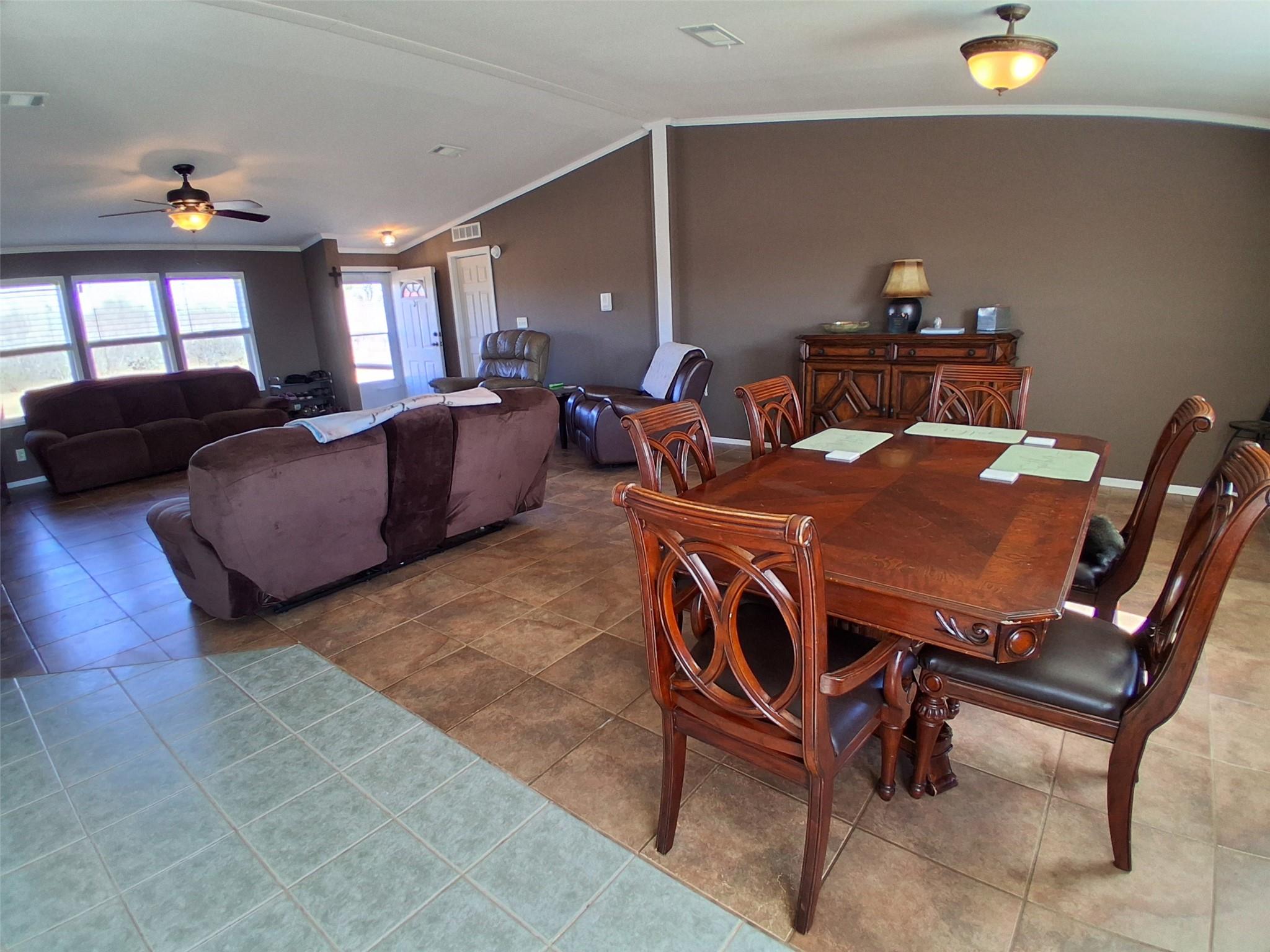 3160 Pettytown Rd, Dale, TX 78616