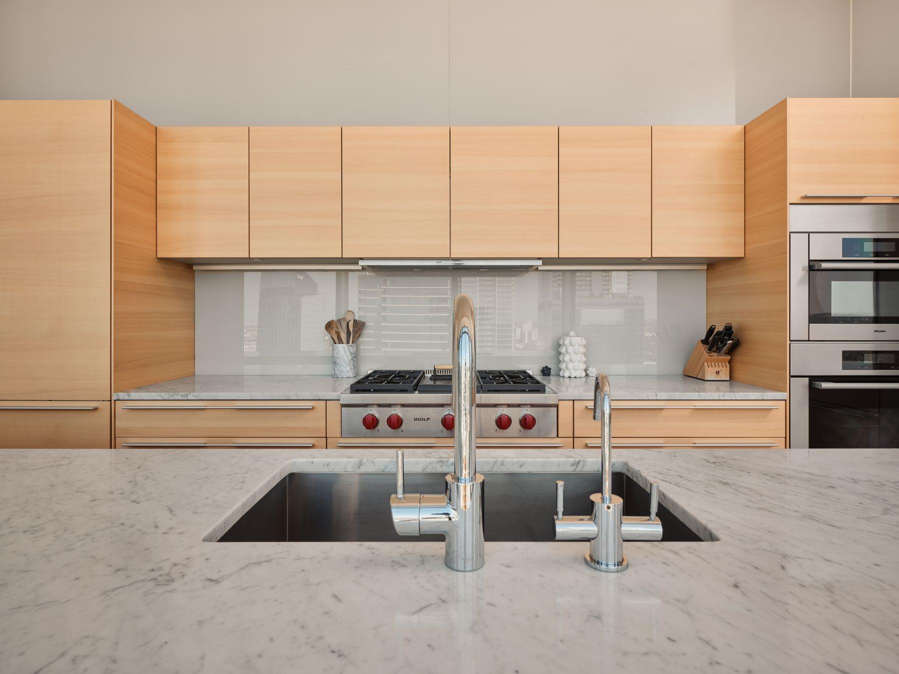 210 Lavaca St # 3504, Austin, TX 78701