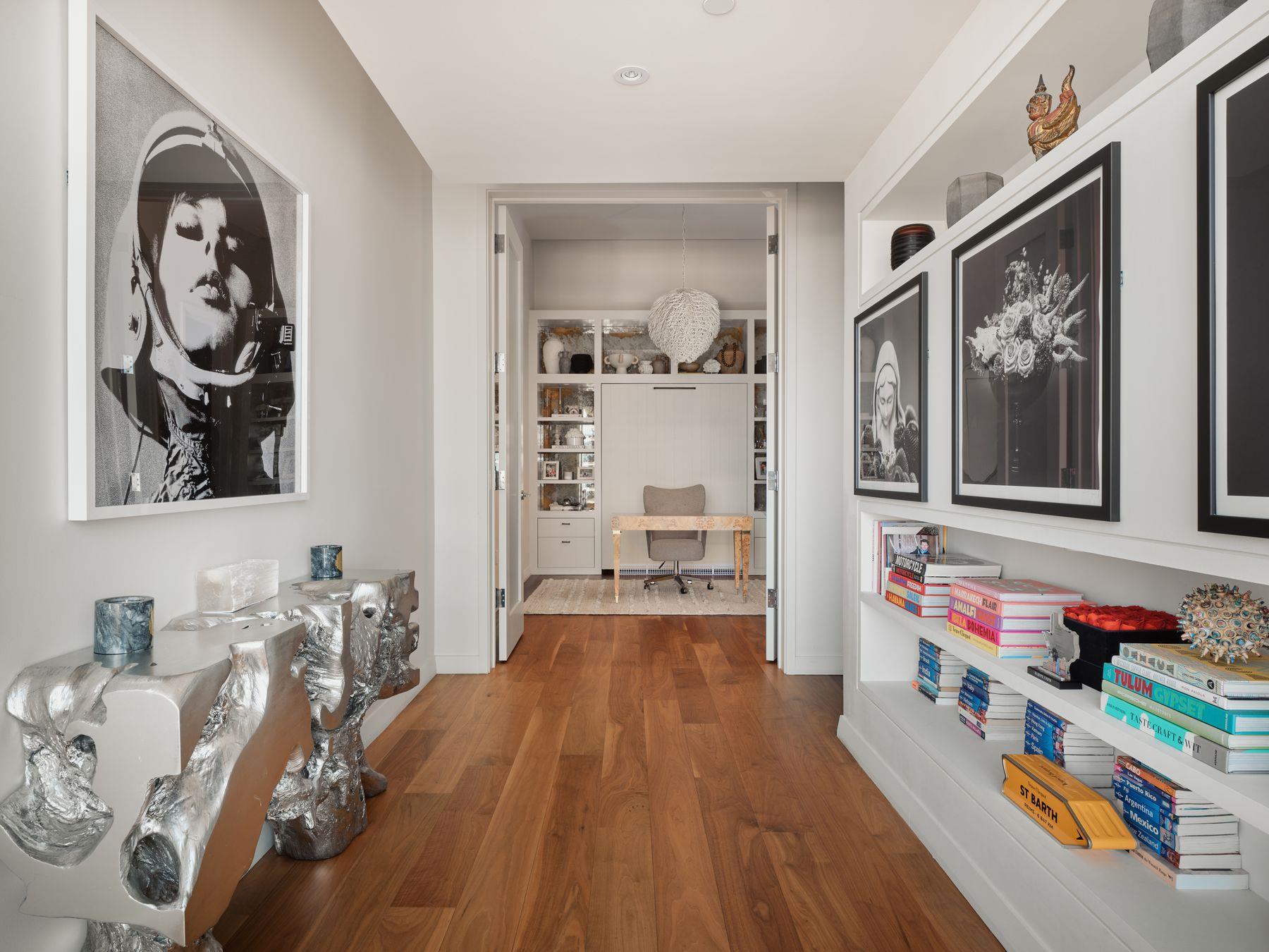 210 Lavaca St # 3504, Austin, TX 78701