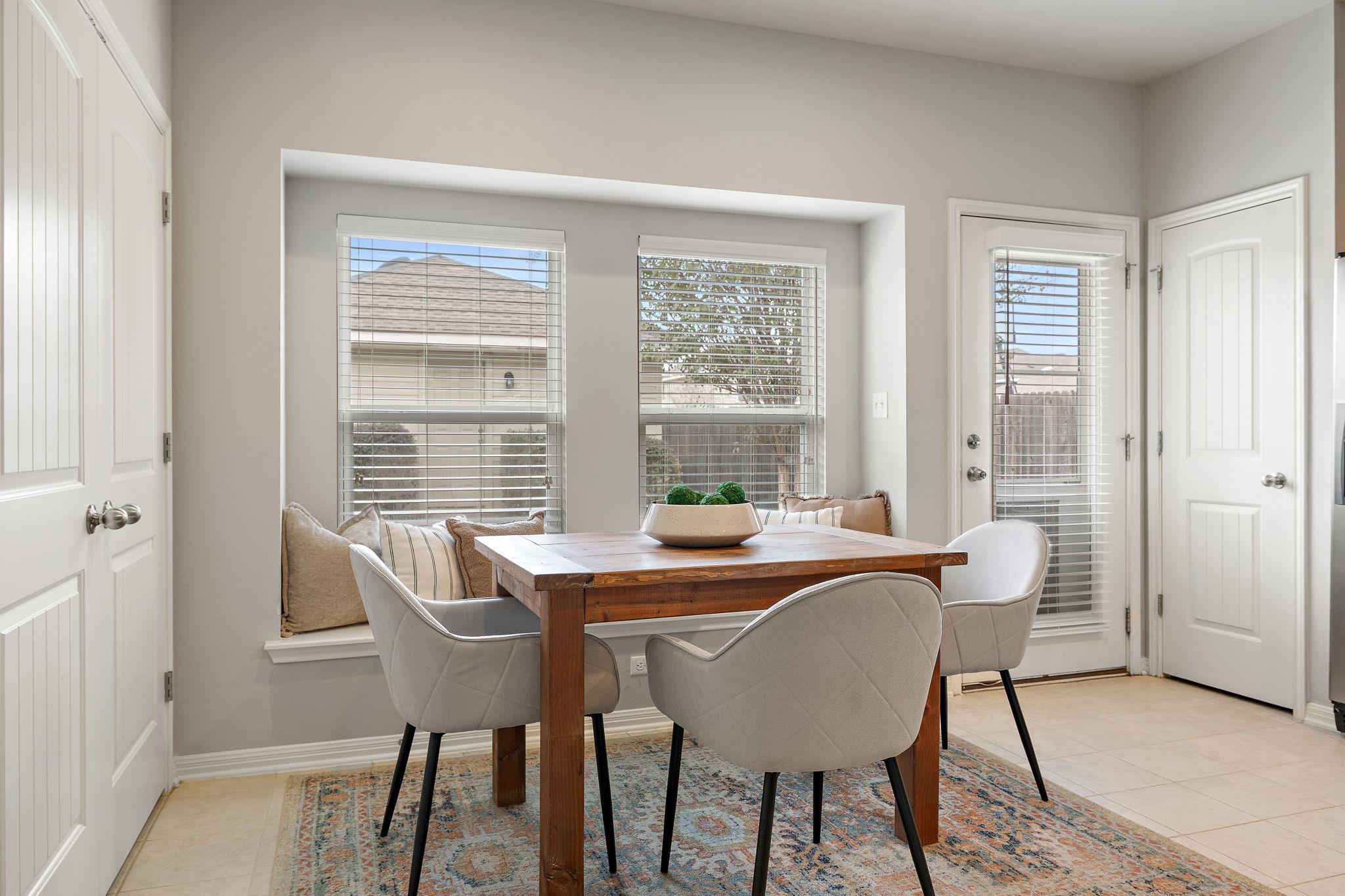 147 Wainscot Oak Way, San Marcos, TX 78666