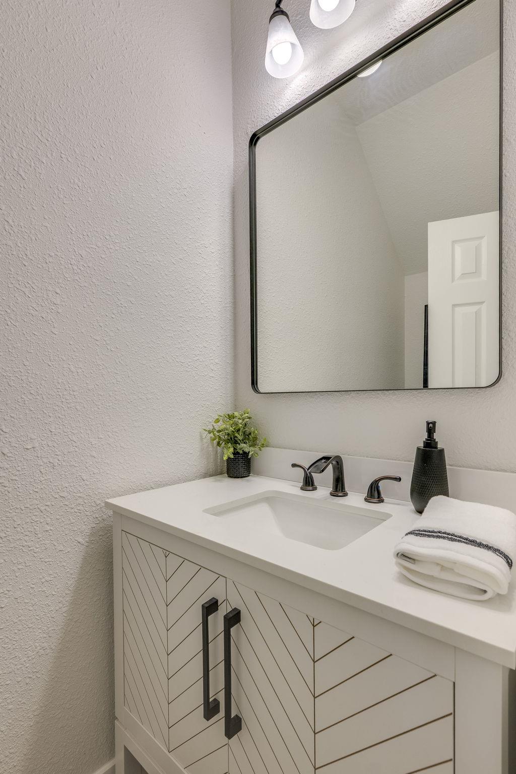 8304 Bradford Edward Cv # B, Austin, TX 78759