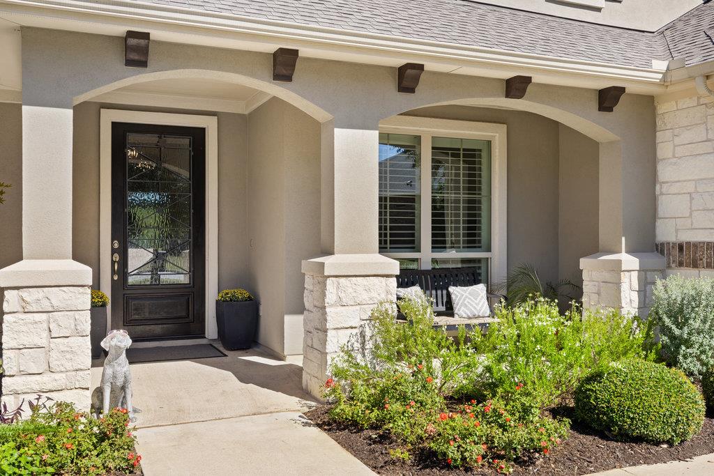 290 Brentwood Dr, Austin, TX 78737