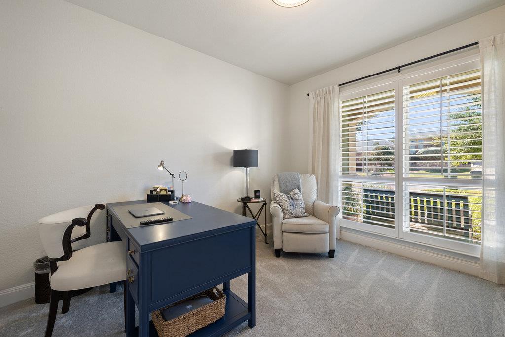 290 Brentwood Dr, Austin, TX 78737