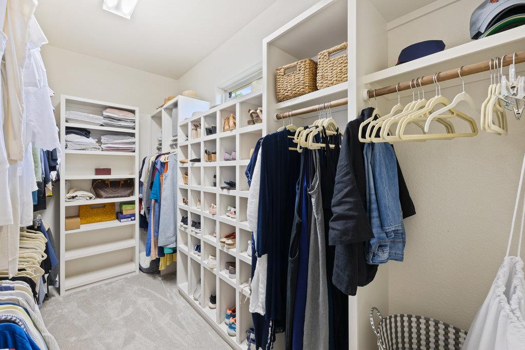 290 Brentwood Dr, Austin, TX 78737